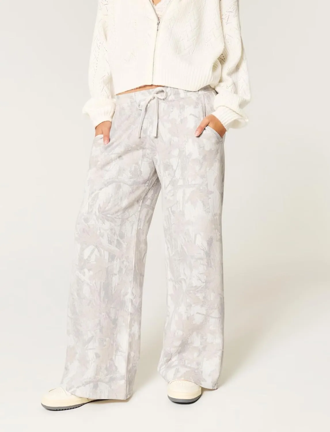 Camo Pants for Women Drawstring Wide Leg Cargo Pants Baggy High Waisted Sweatpants Fleece Y2k Camouflage Jogger Pants