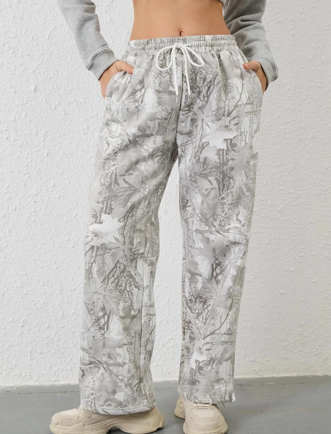 Camo Pants for Women Wide Leg High Waist Drawstring Camo Sweatpants Fleece Baggy Causal Jogger Workout Pants