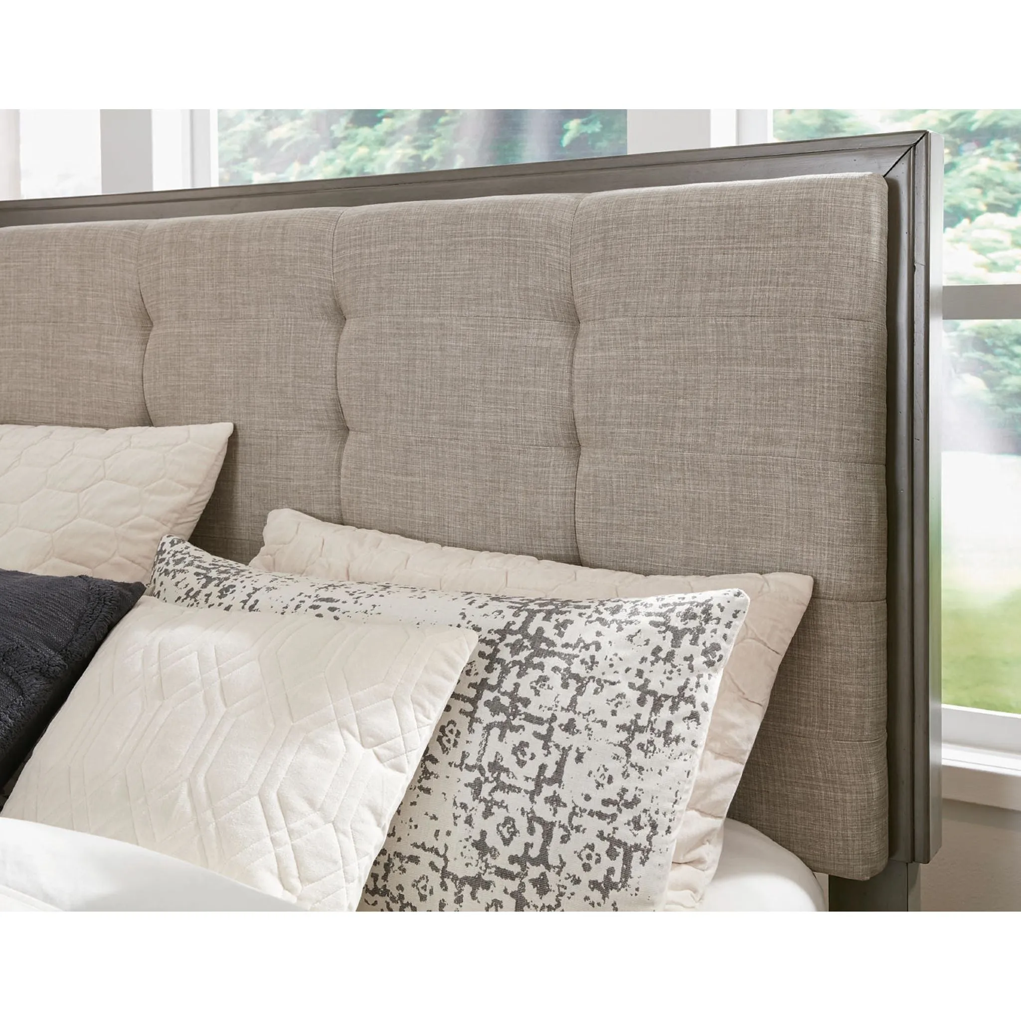 Hallanden Storage Bed - Gray