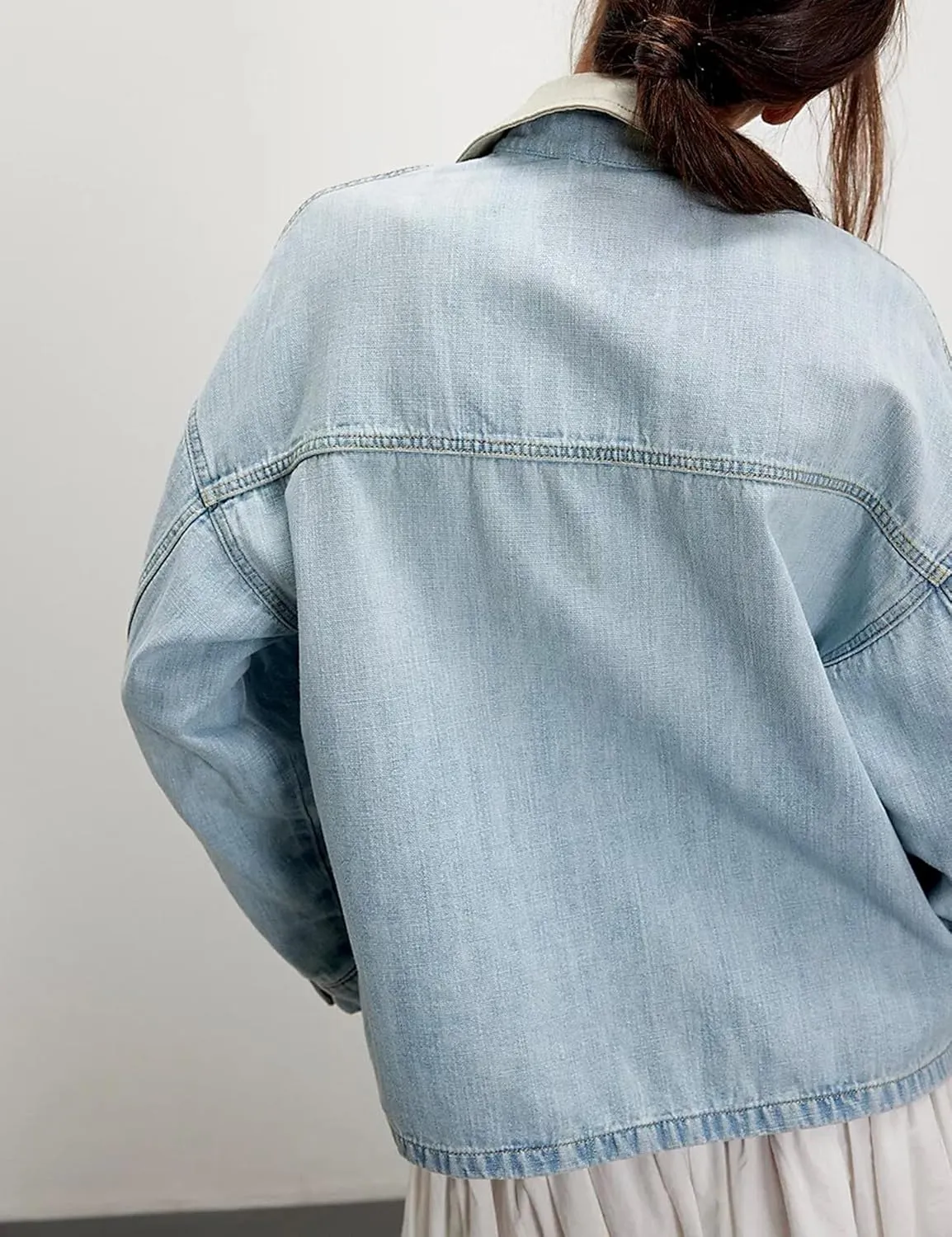 Lumister Women's Oversized Denim Jacket with Contrast Trim Long Sleeve Button Down Jean Coat with Pockets Outerwear