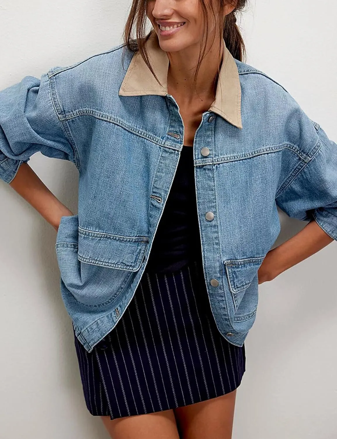 Lumister Women's Oversized Denim Jacket with Contrast Trim Long Sleeve Button Down Jean Coat with Pockets Outerwear