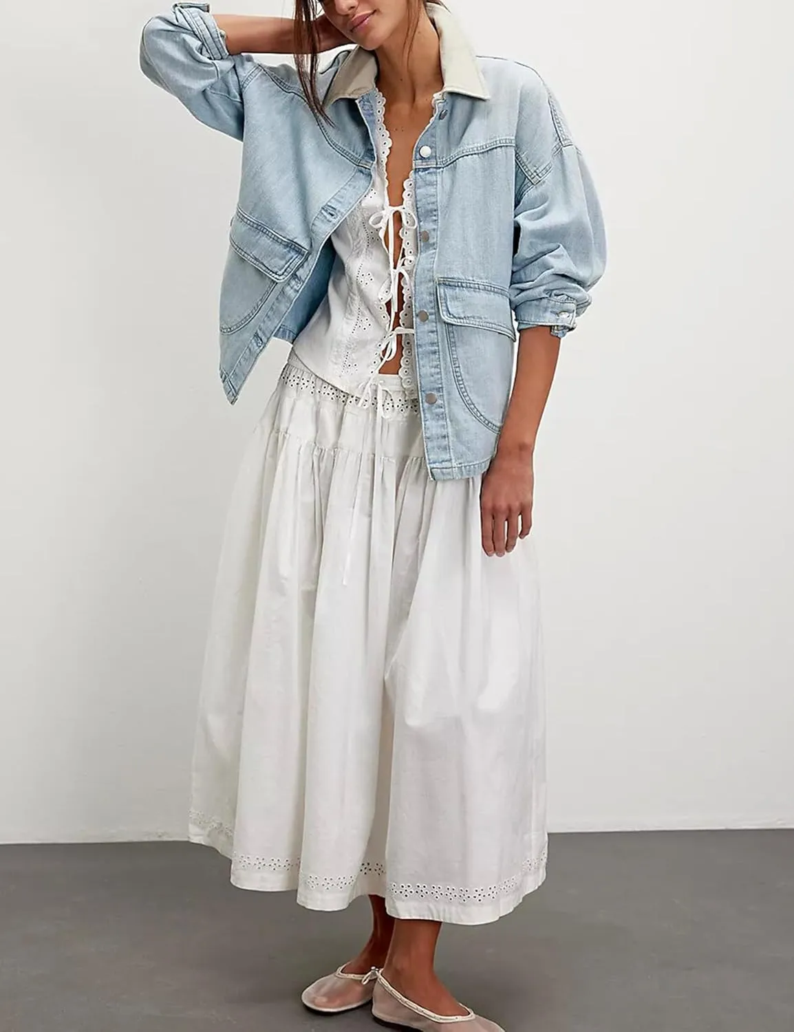Lumister Women's Oversized Denim Jacket with Contrast Trim Long Sleeve Button Down Jean Coat with Pockets Outerwear