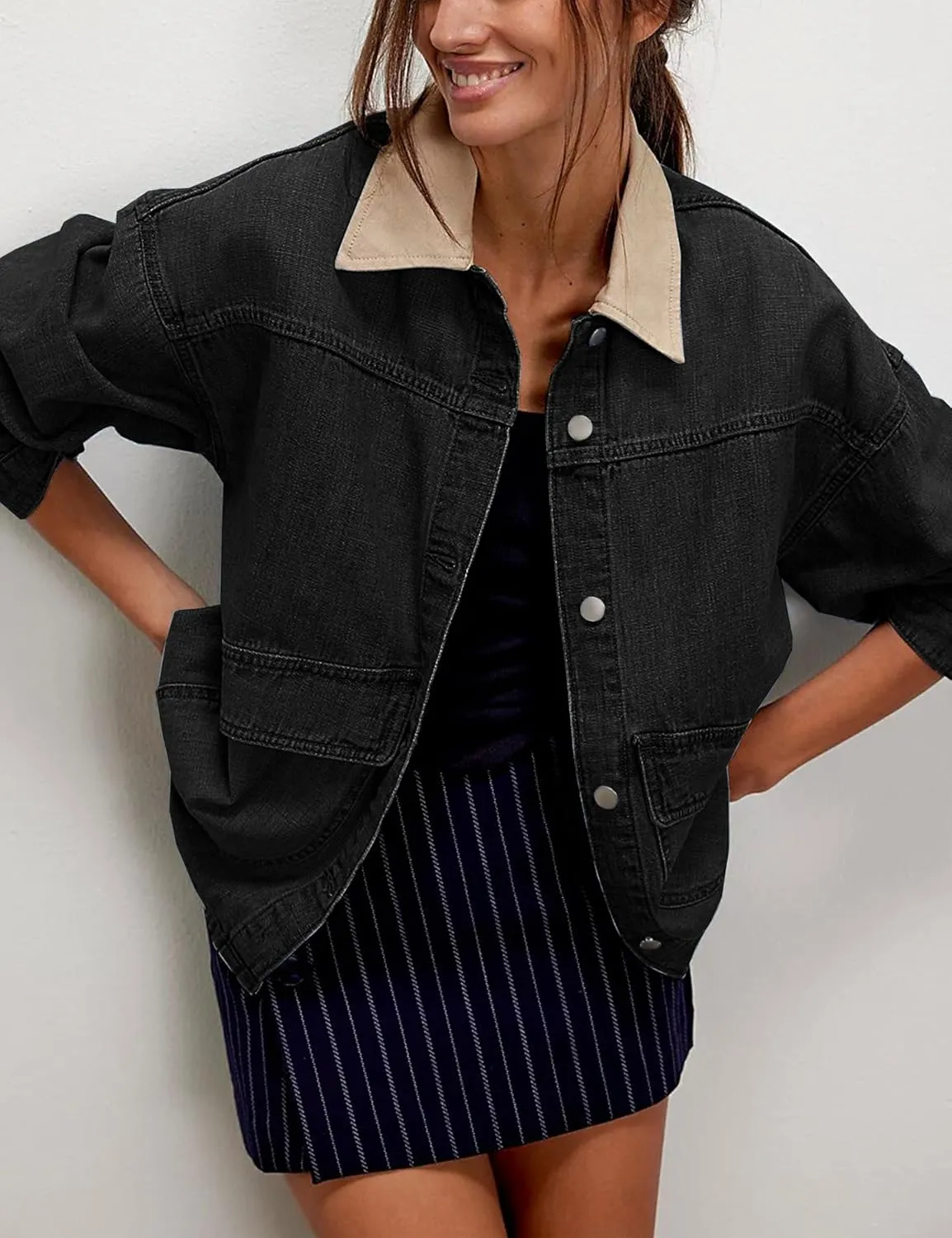 Lumister Women's Oversized Denim Jacket with Contrast Trim Long Sleeve Button Down Jean Coat with Pockets Outerwear