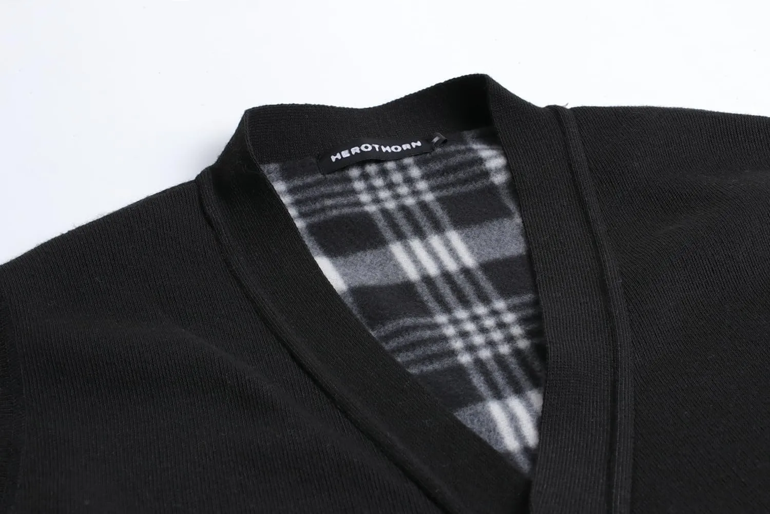 Men's Knitted Sweater Vest Fleece Lined Sleeveless Cardigan V Neck Button Down Knitwear with Pockets for Winter