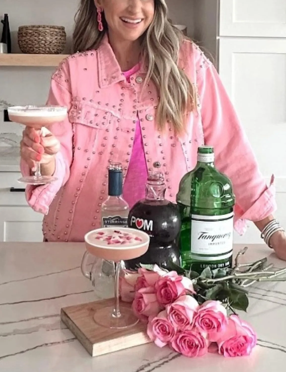 Omoone Women's Long Sleeve Rivet Studded Denim Jacket Casual Pearl Short Jean Coat Concert Nashville Outfits