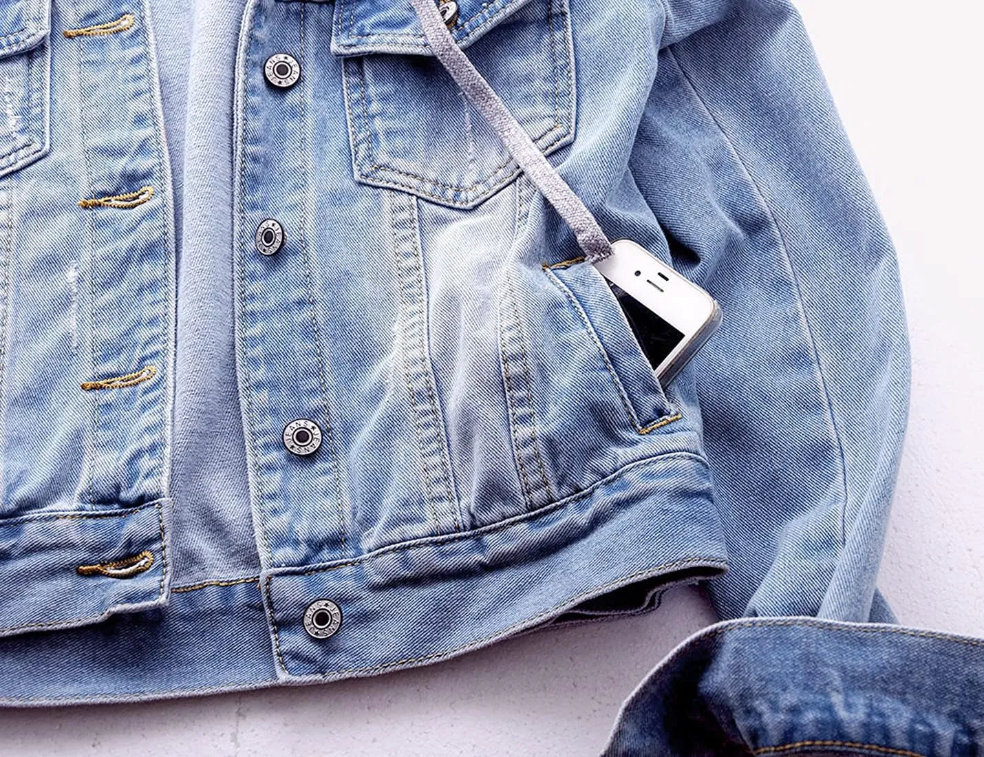 Snoly Women's Jean Buttons Ripped Denim Jackets Coats with Detachable Hood,Sherpa Fleece Linings And regular Jackets